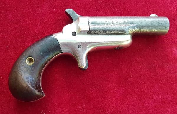 A scarce American Colt no 3. antique single shot derringer pistol. Worn condition. Ref 1436.